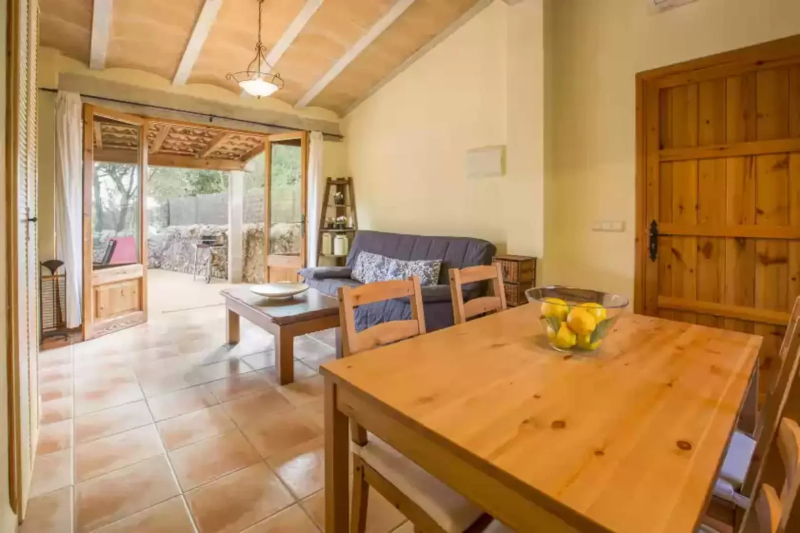 Can Fus-Dining room