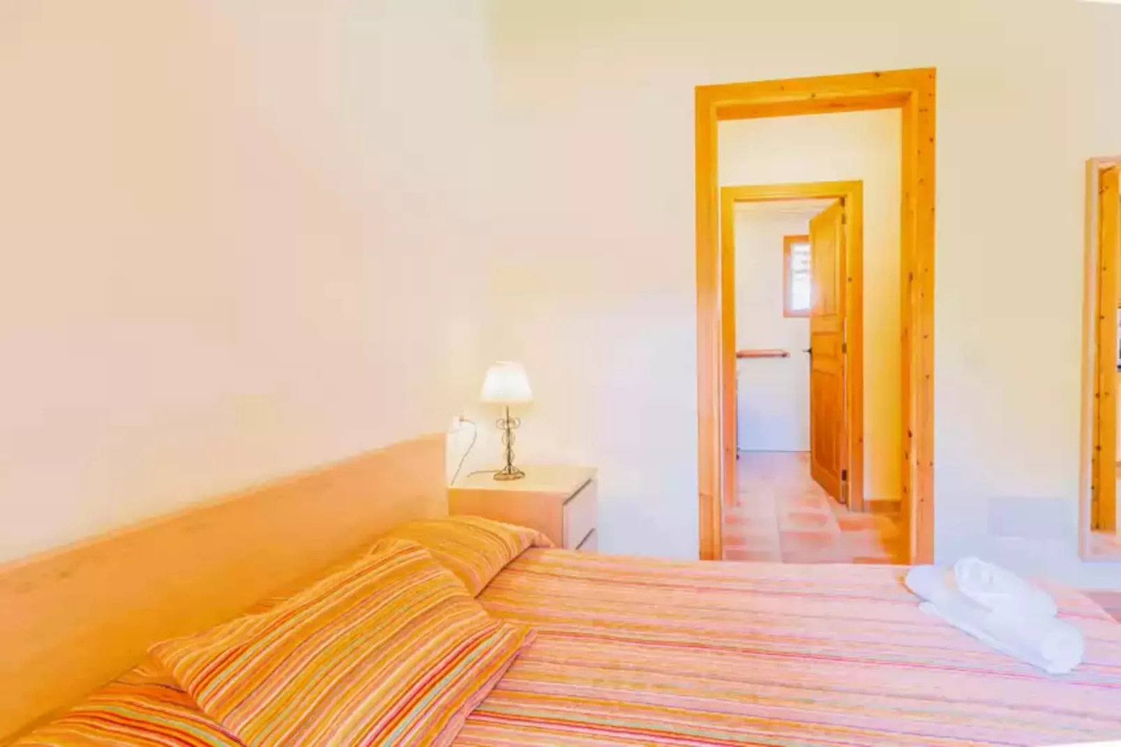 Can Fus-Bedroom