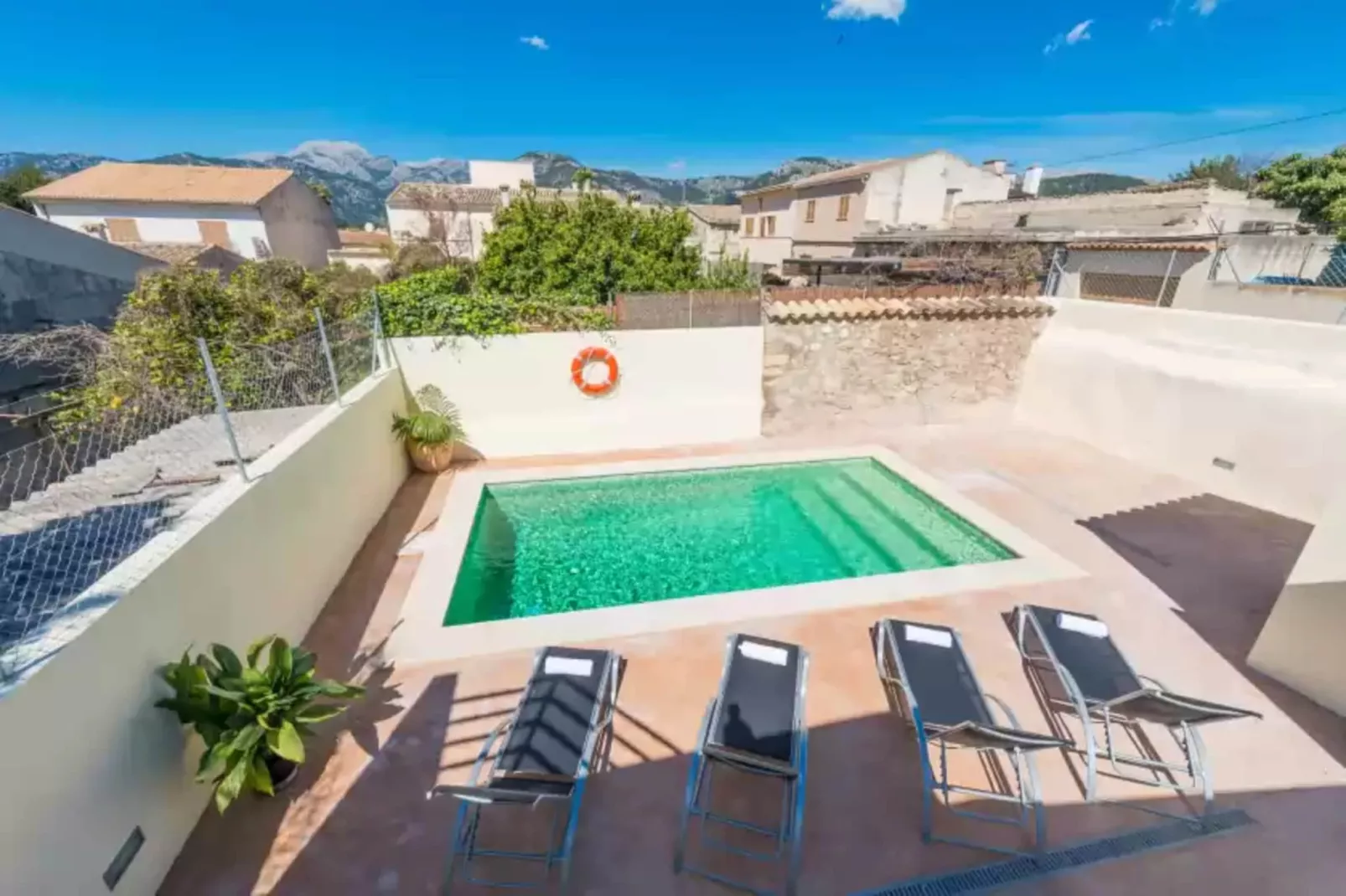 Pegaso-Pool