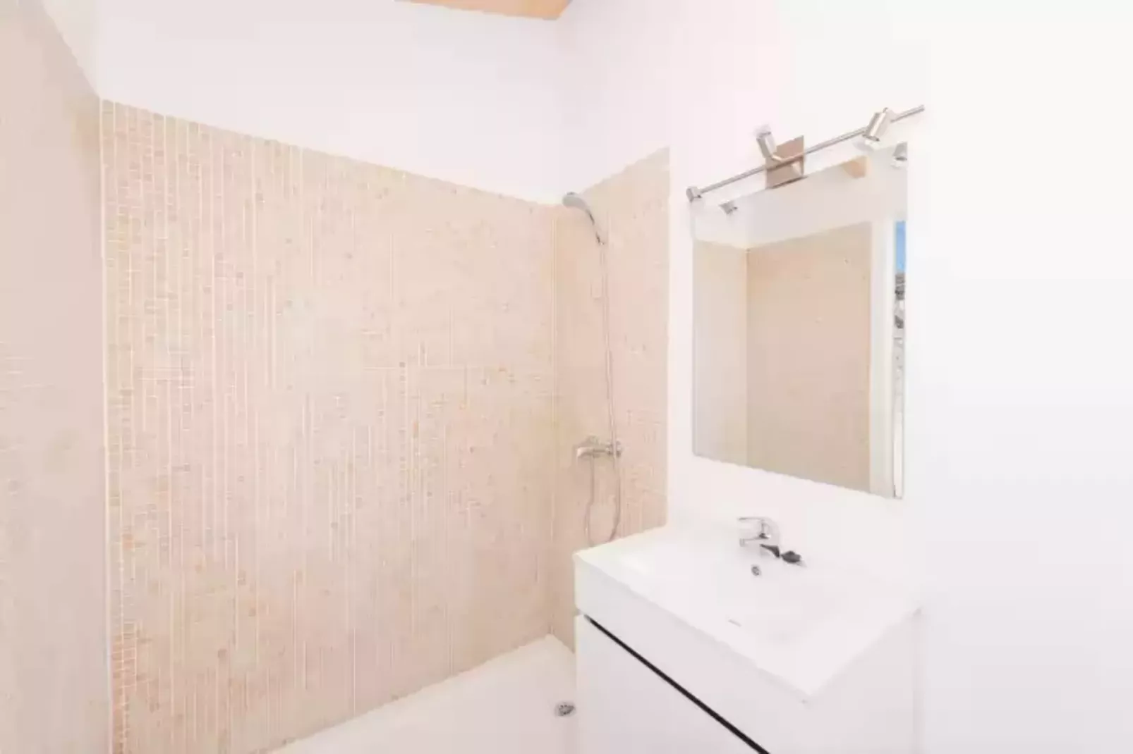 Pegaso-Bathroom