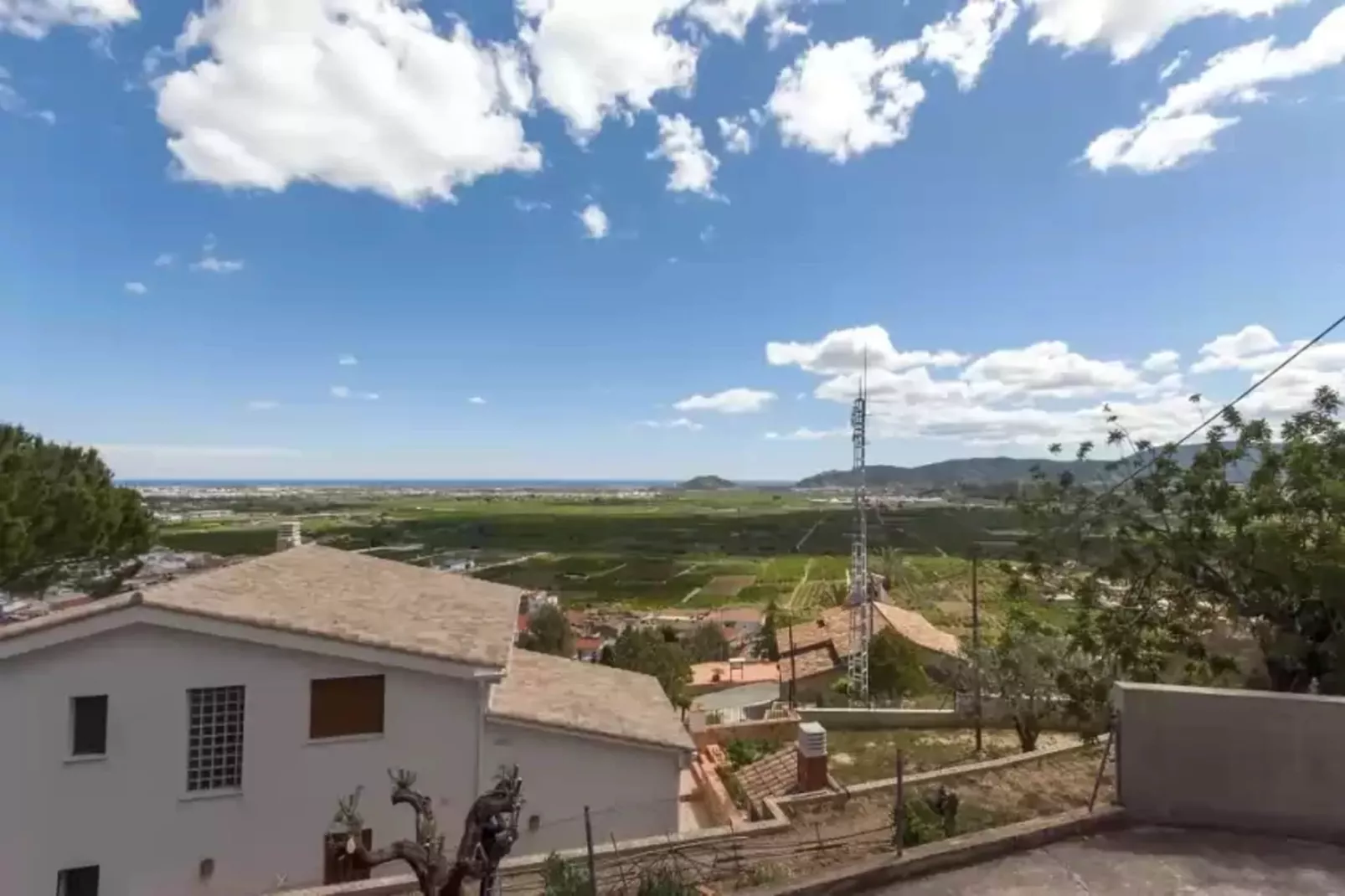 Pedraviva-Exterior summer