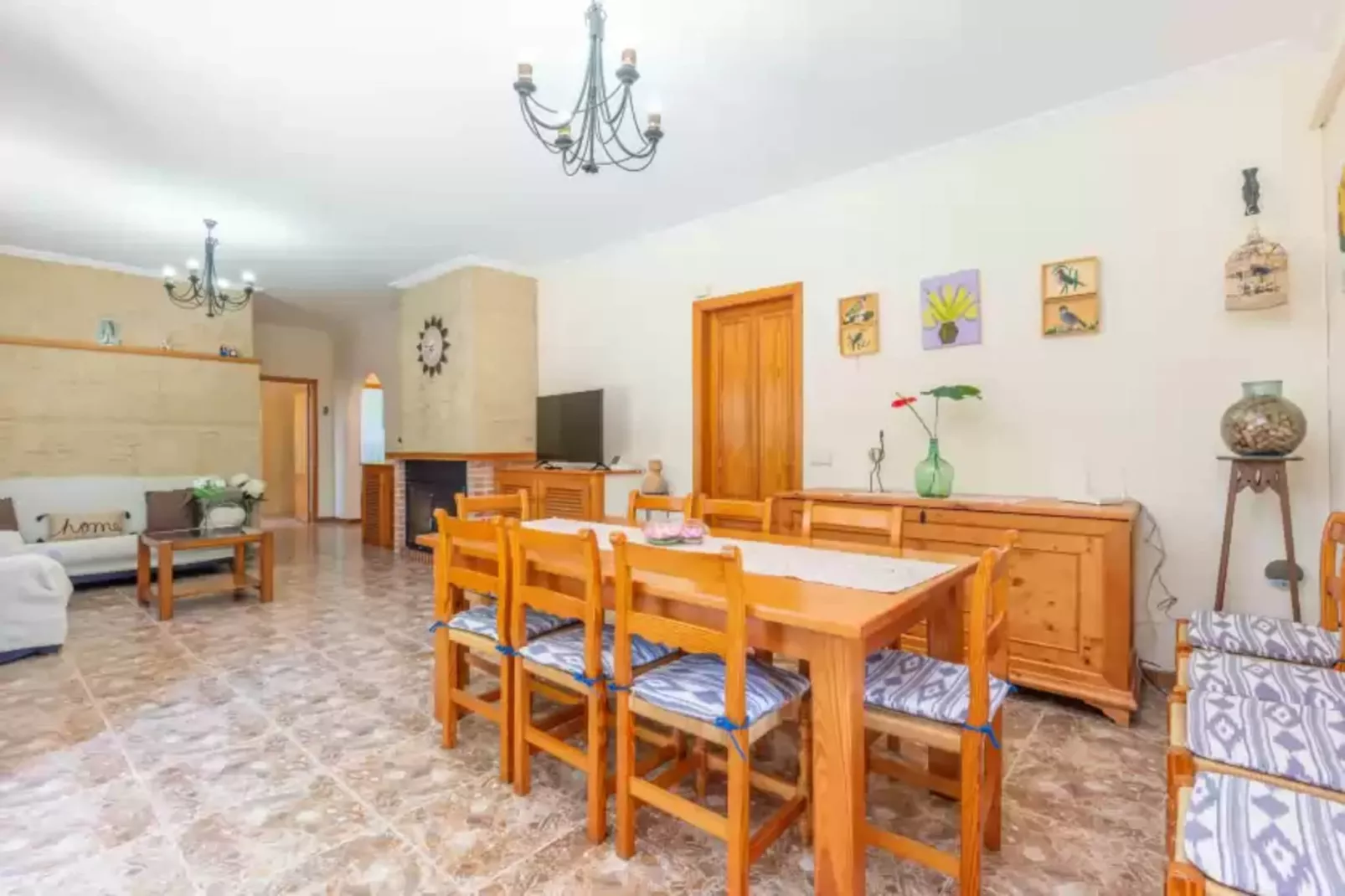Villa Fernando-Living room
