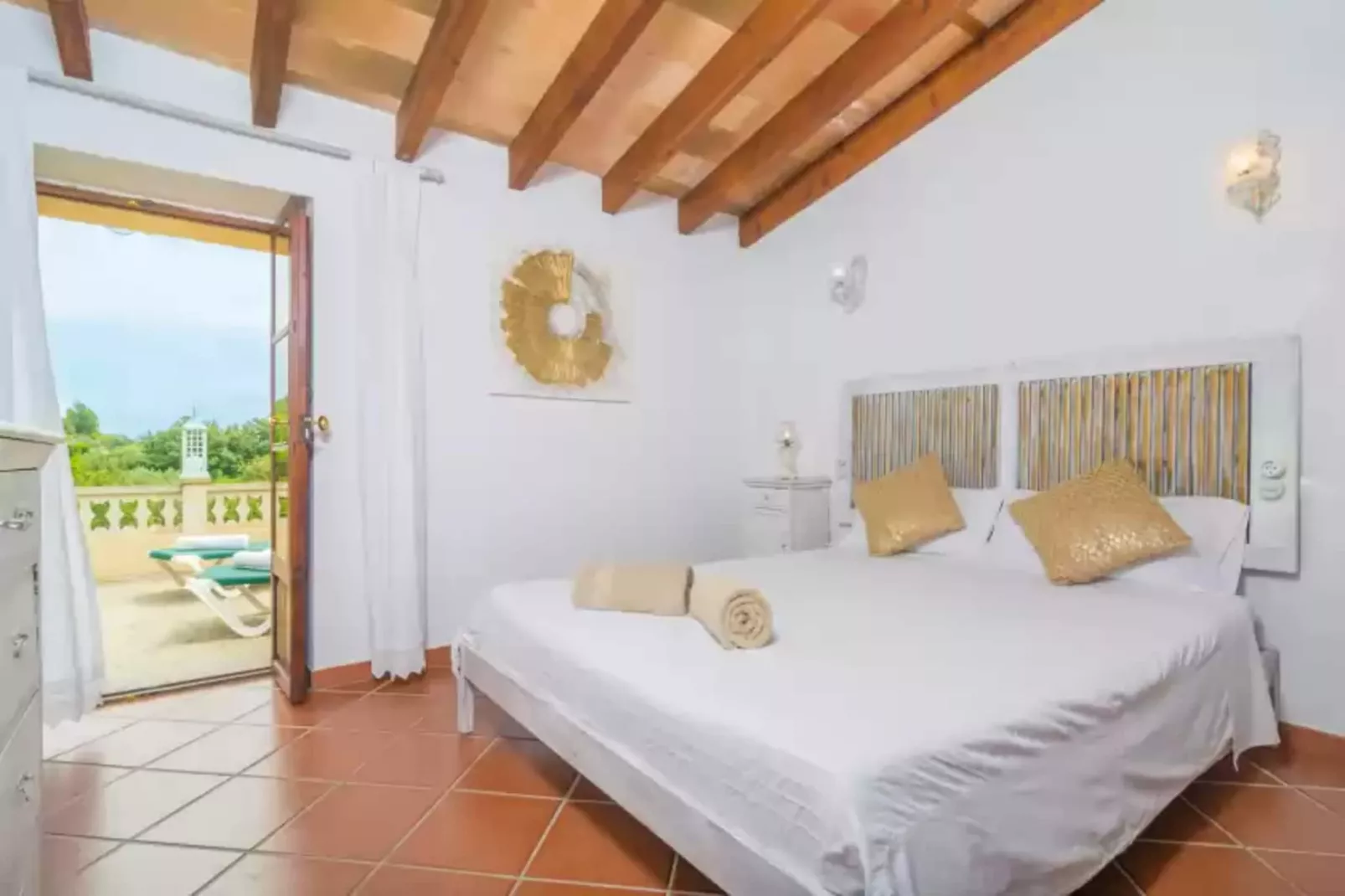 Es Raco-Bedroom
