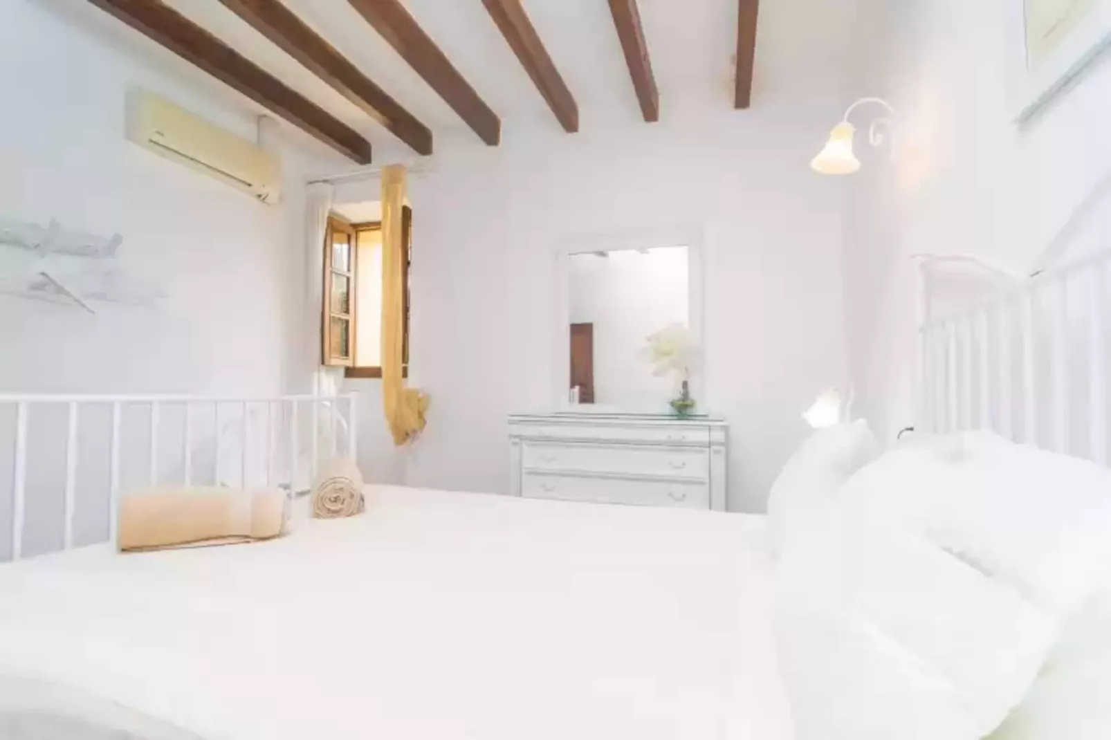 Es Raco-Bedroom
