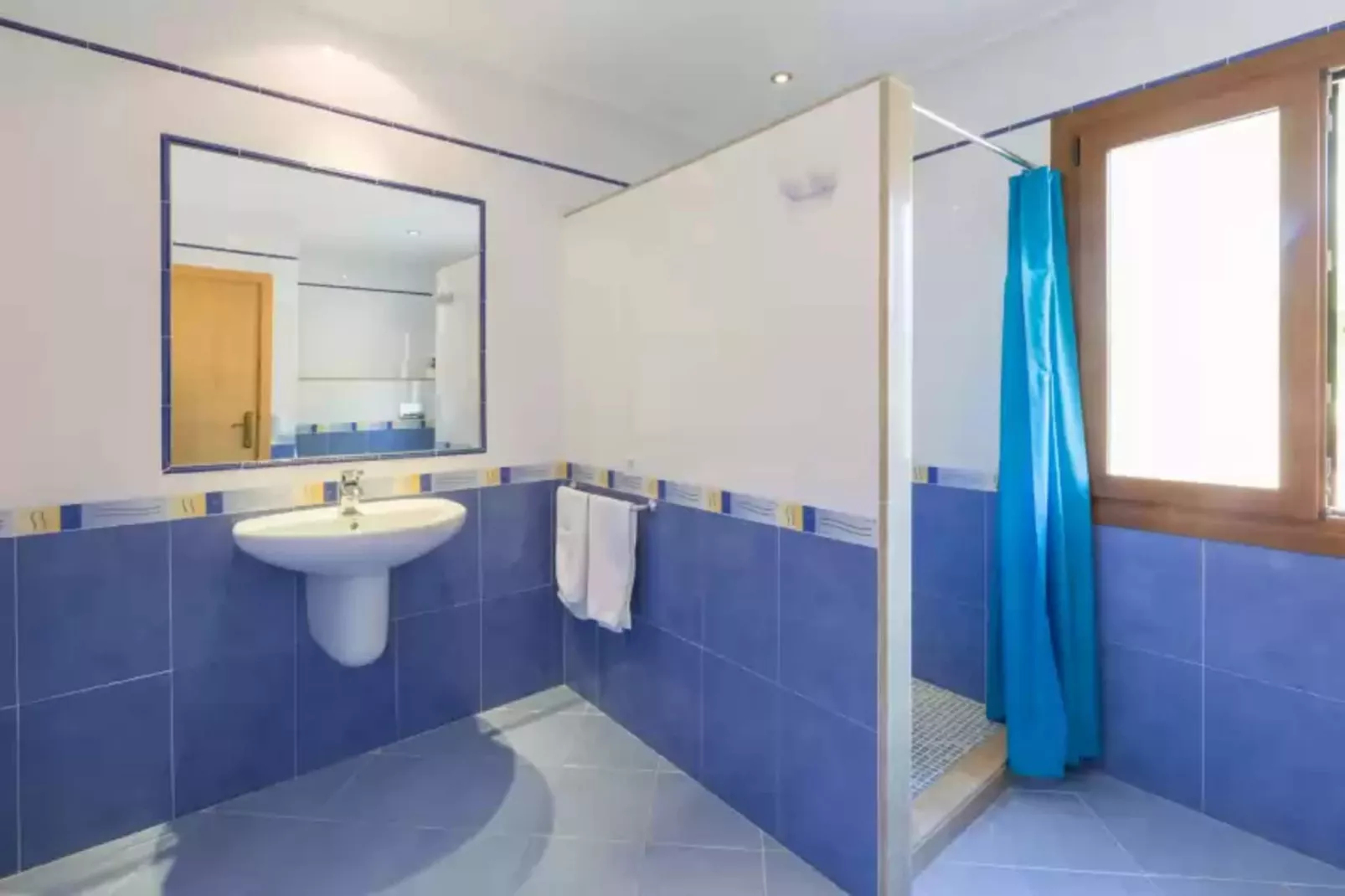 Son Morey-Bathroom