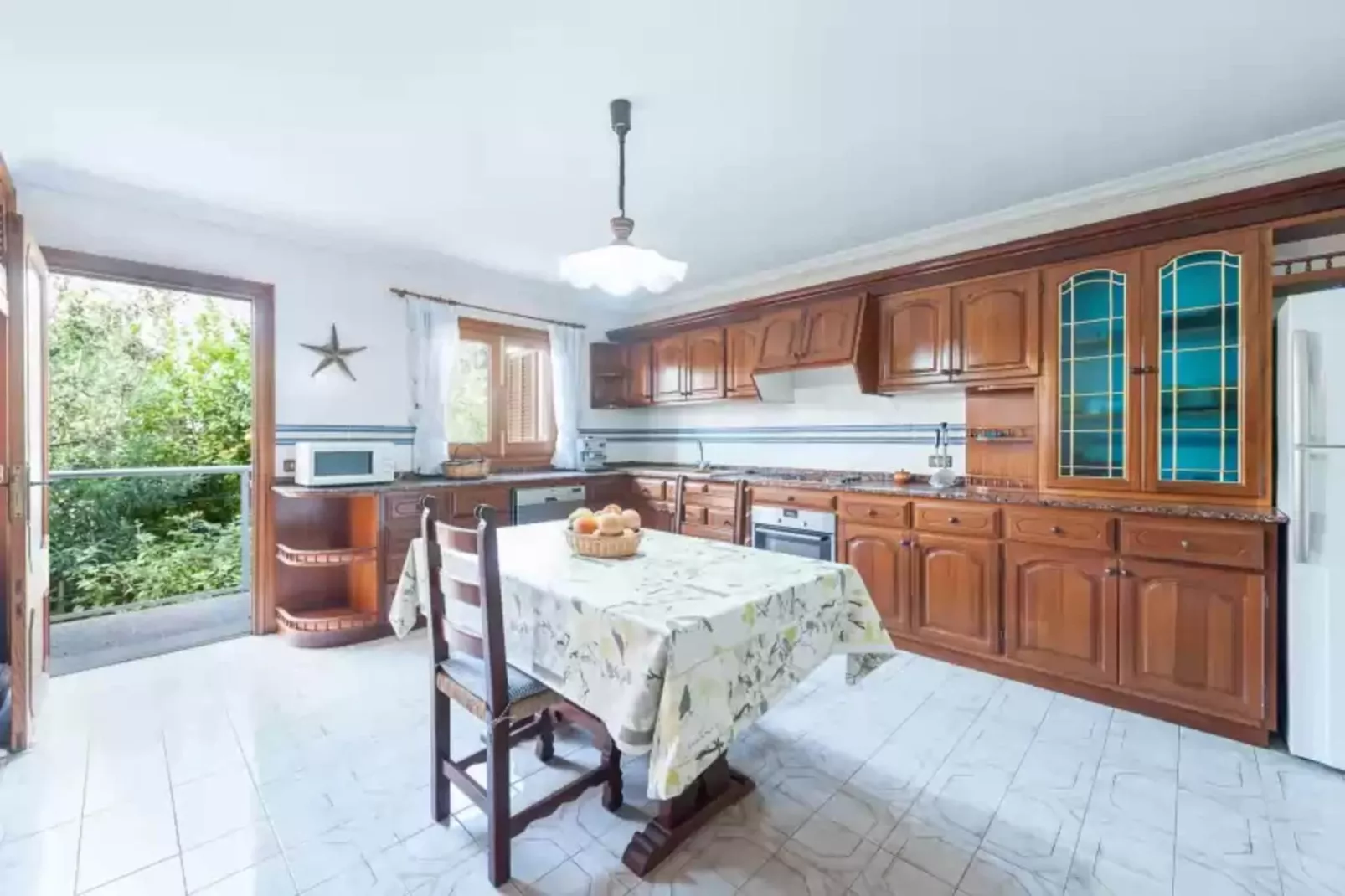 Villa Vallespir-Esszimmer