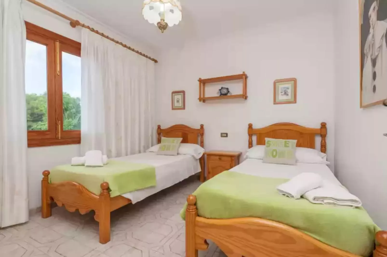 Villa Vallespir-Schlafzimmer