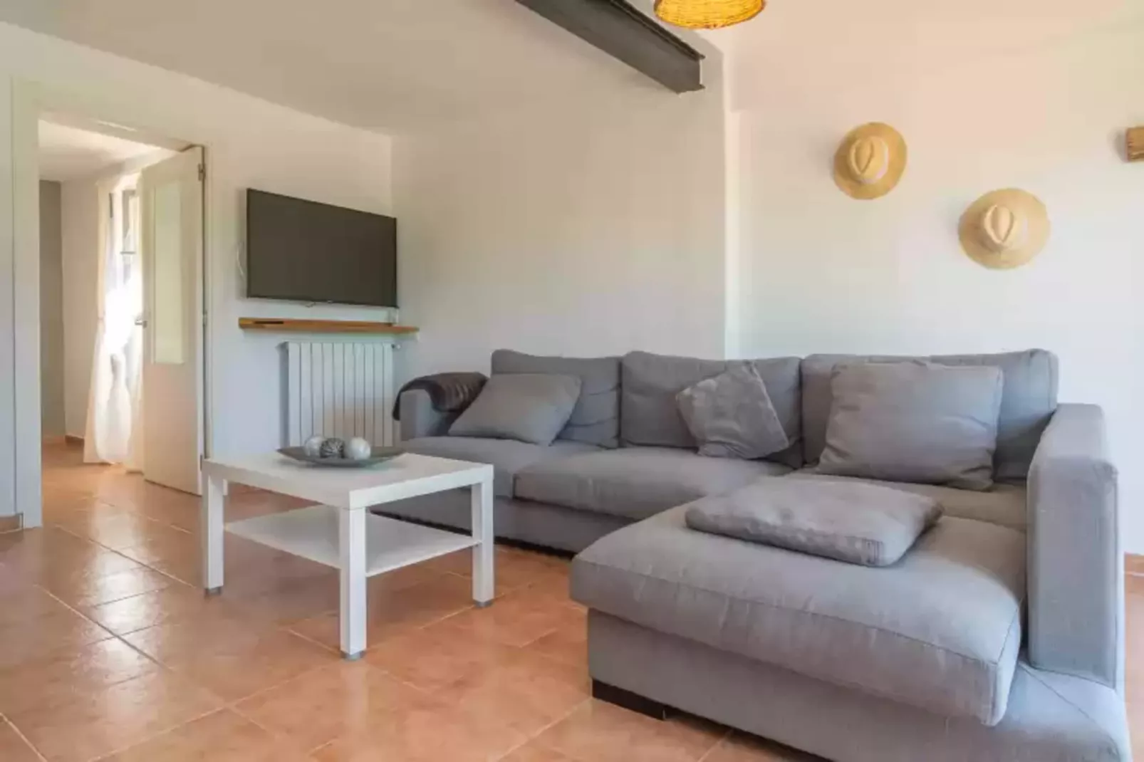 Son Blau-Living room