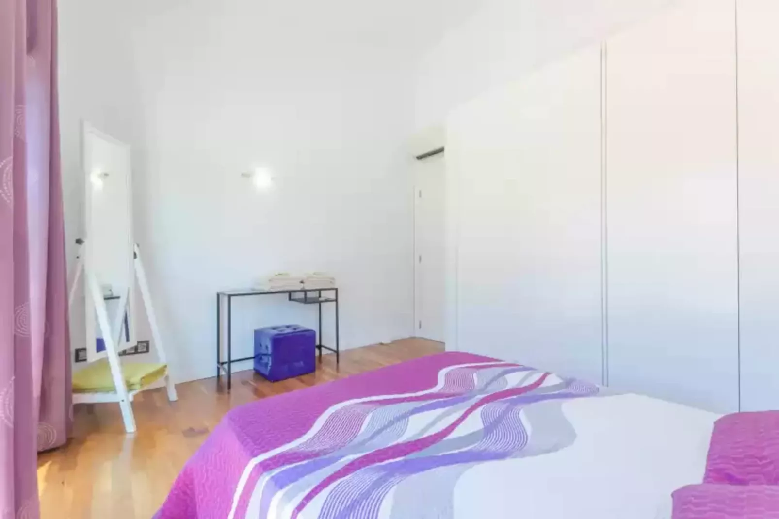 La Primera-Living room