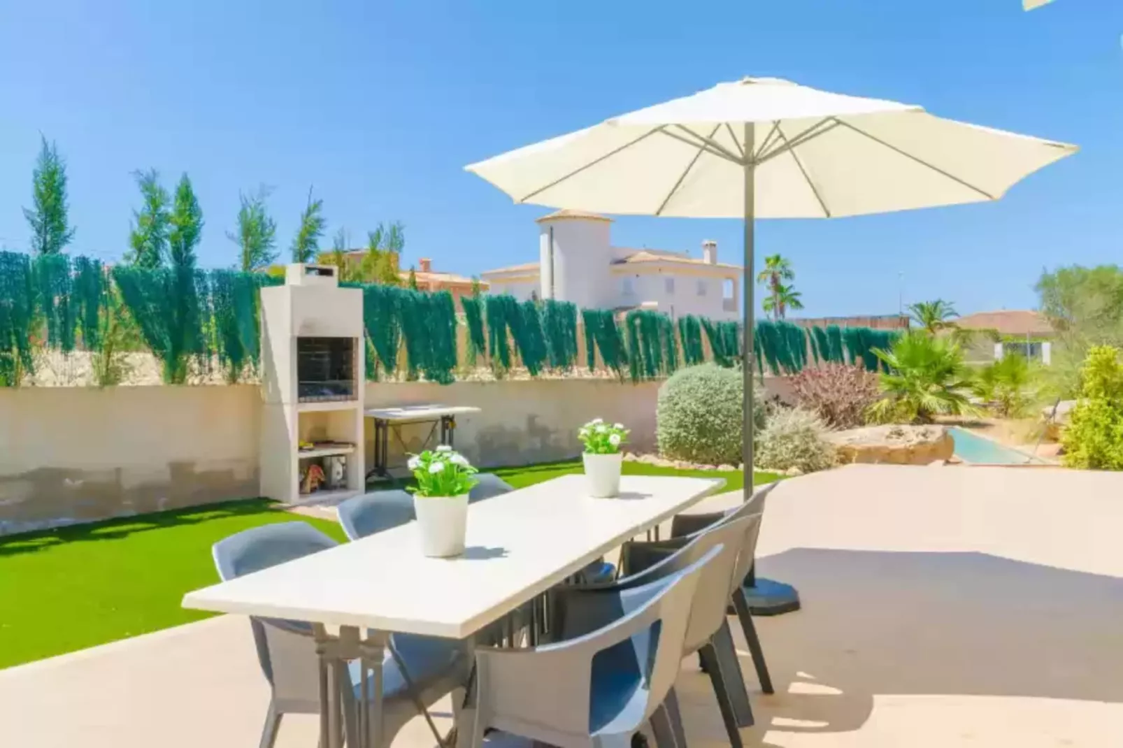 La Primera-Terrace balcony