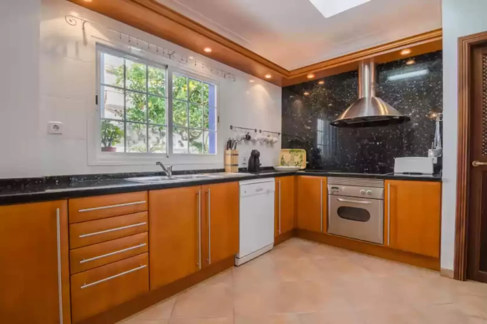 Na Llebrona-Kitchen