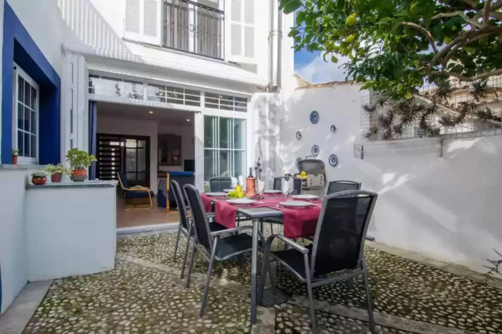 Na Llebrona-Terrace balcony
