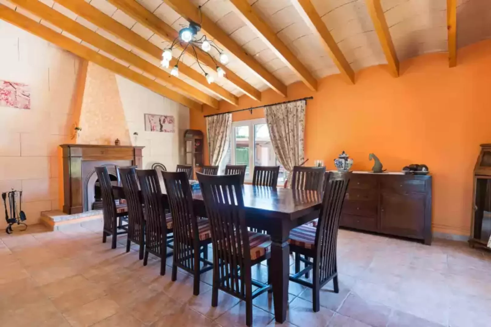 Can MarÇal-Dining room
