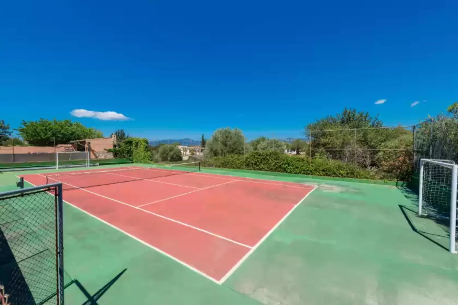 Can MarÇal-Facilities