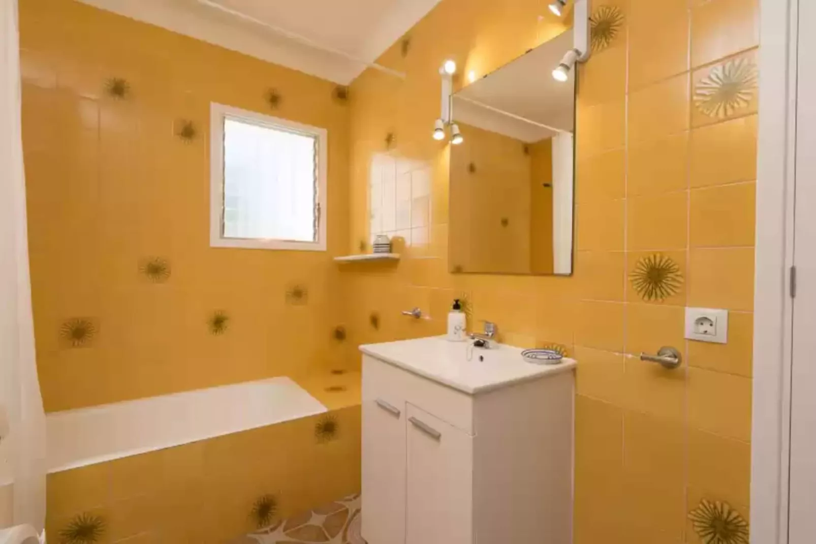 Es Coll D'en Pastor-Bathroom