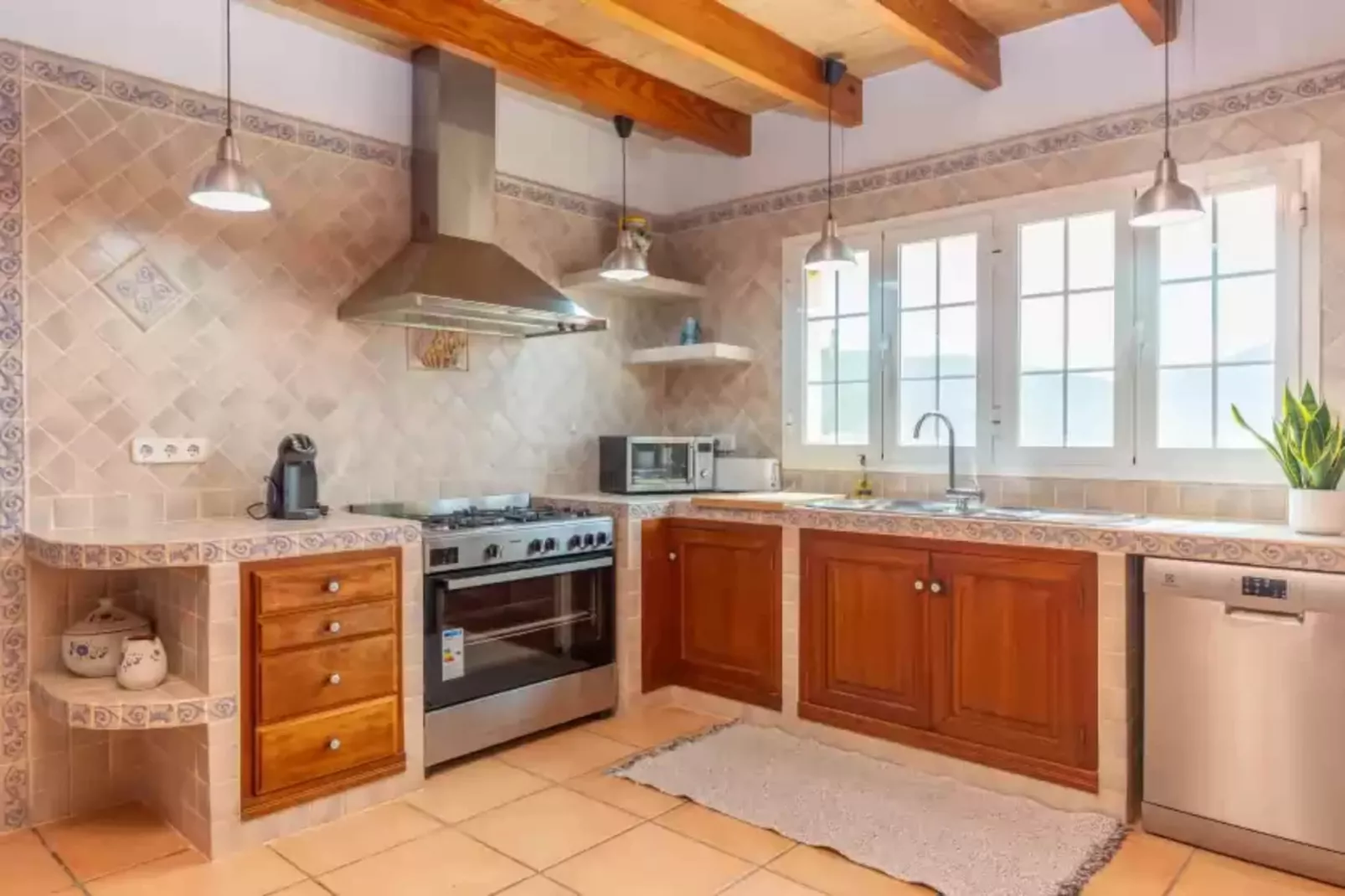 Son Orlandis-Kitchen