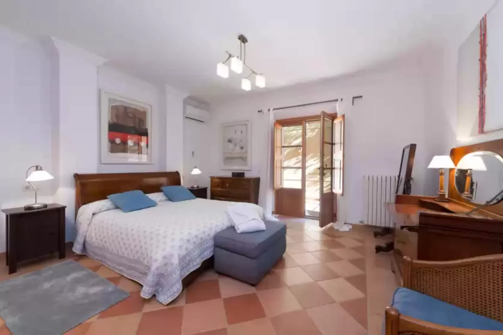 Circe-Bedroom