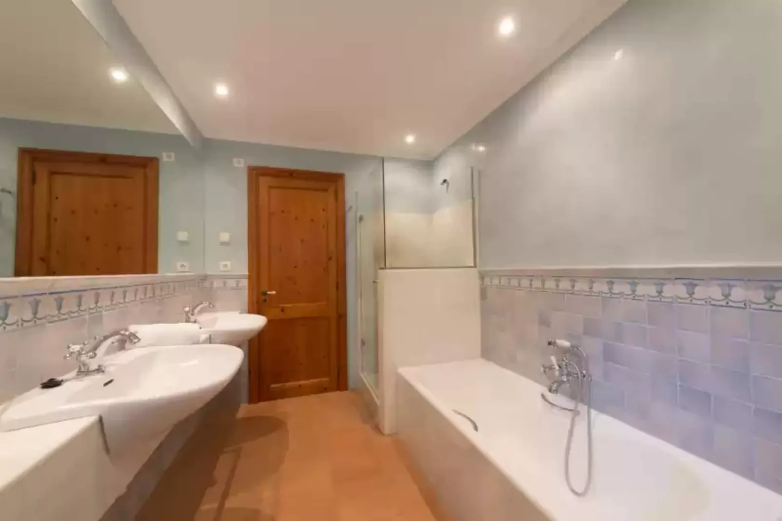 Circe-Bathroom