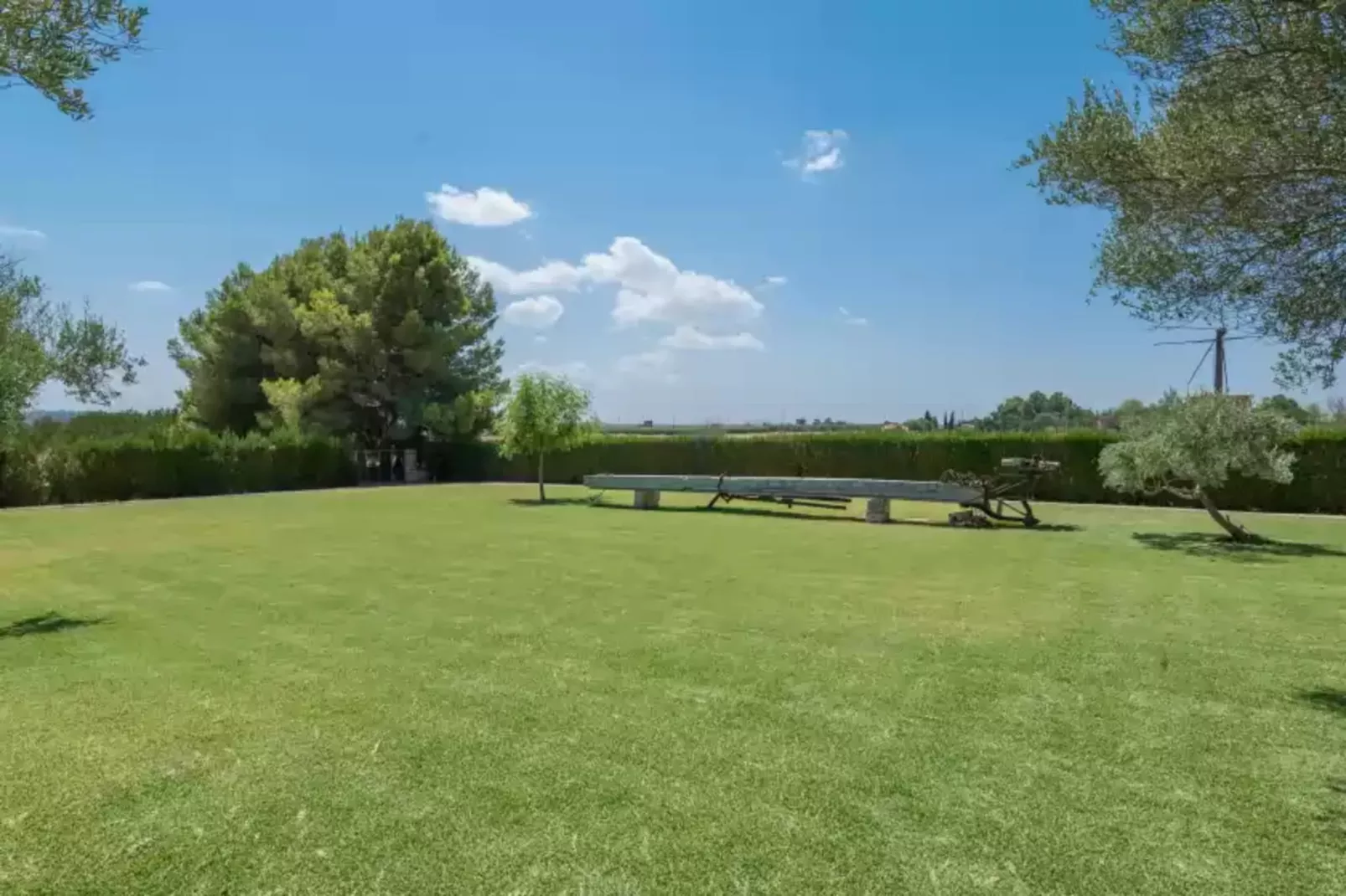 Can Colis-Gardens summer