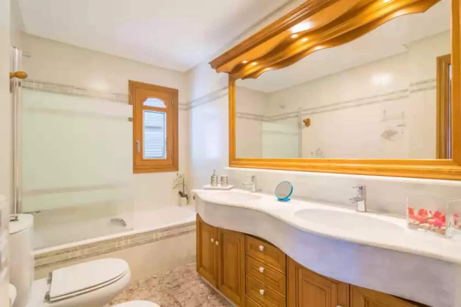 Villa Isabel-Bathroom