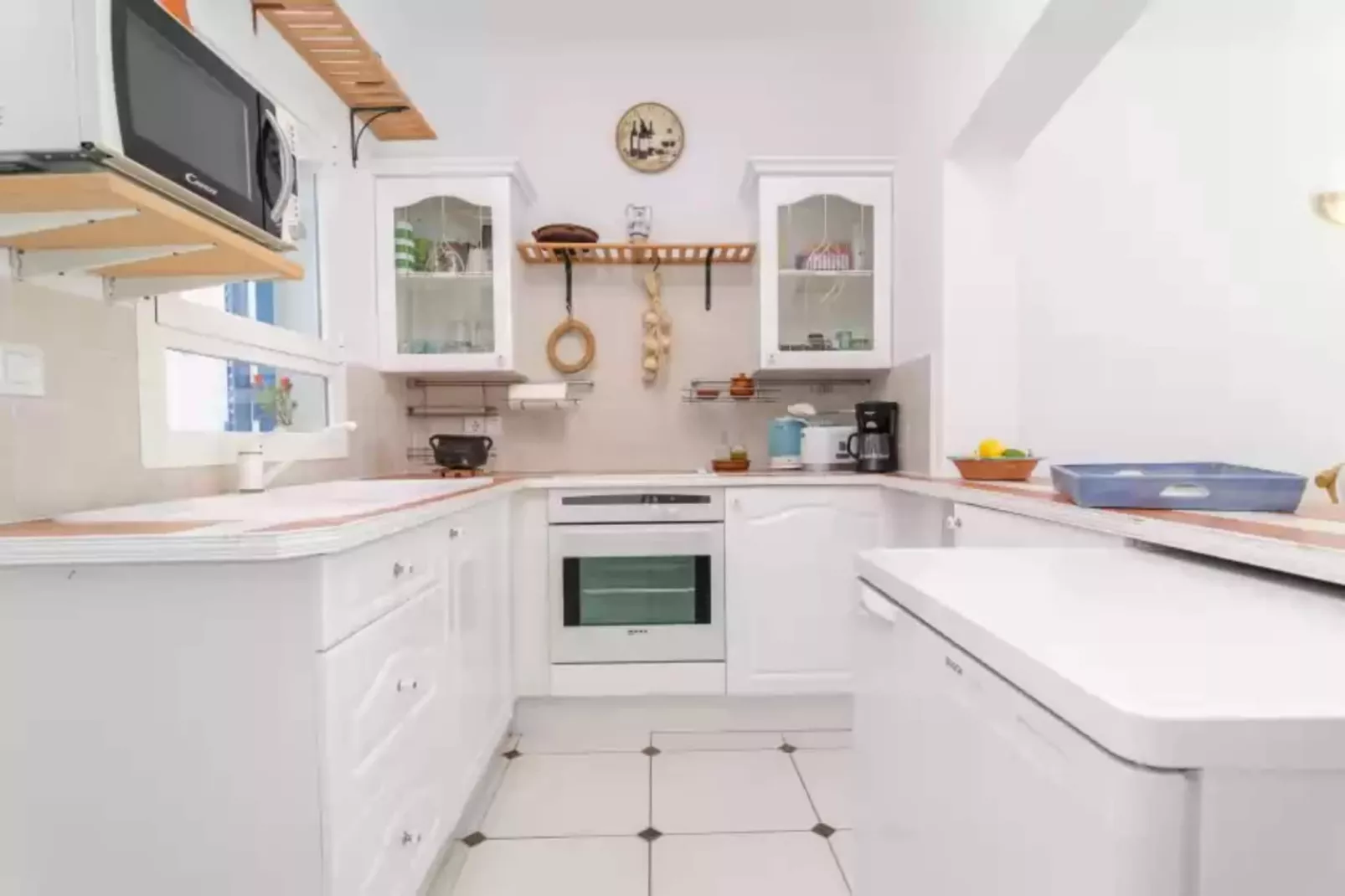 Cas Faroler-Kitchen