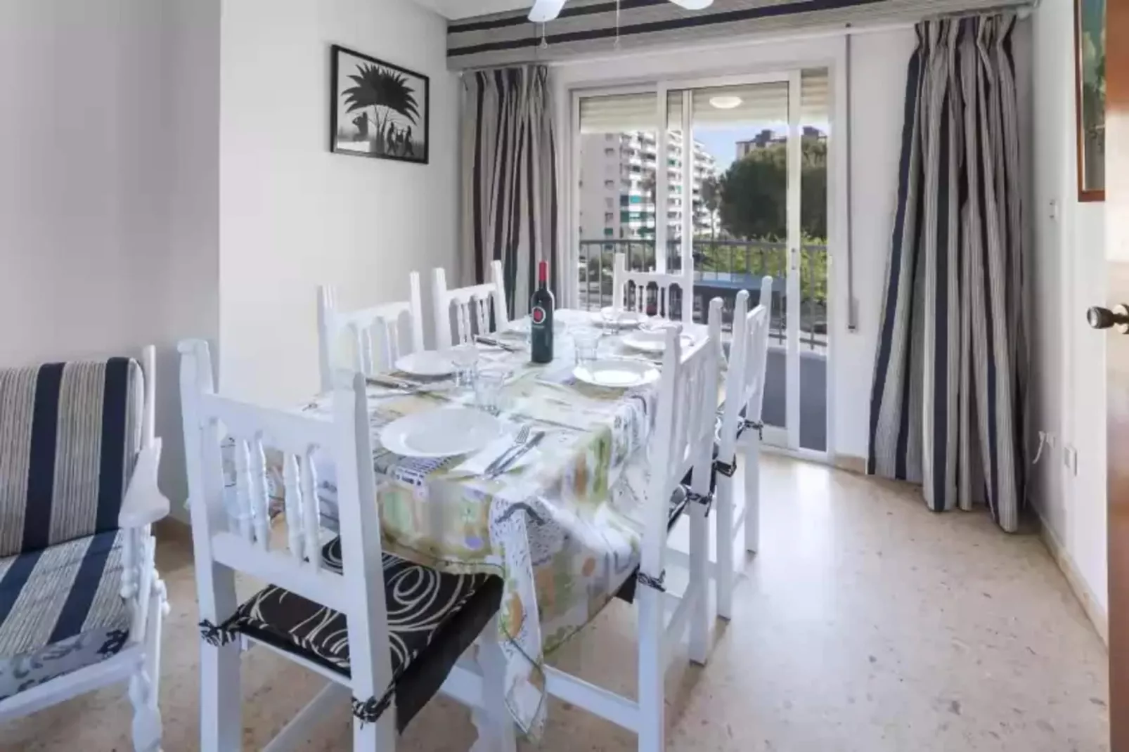 Rosmeri-Dining room