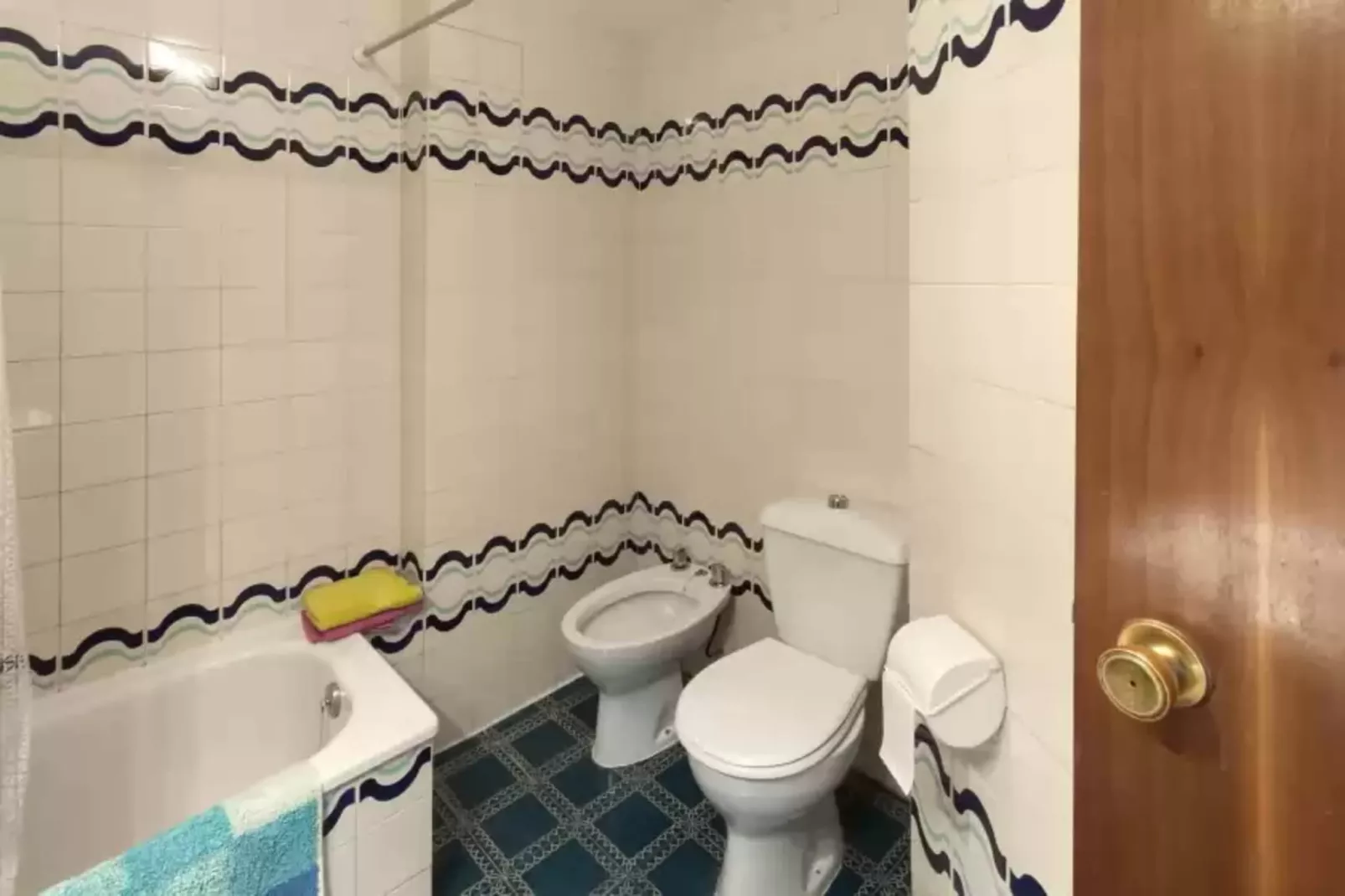 Rosmeri-Bathroom