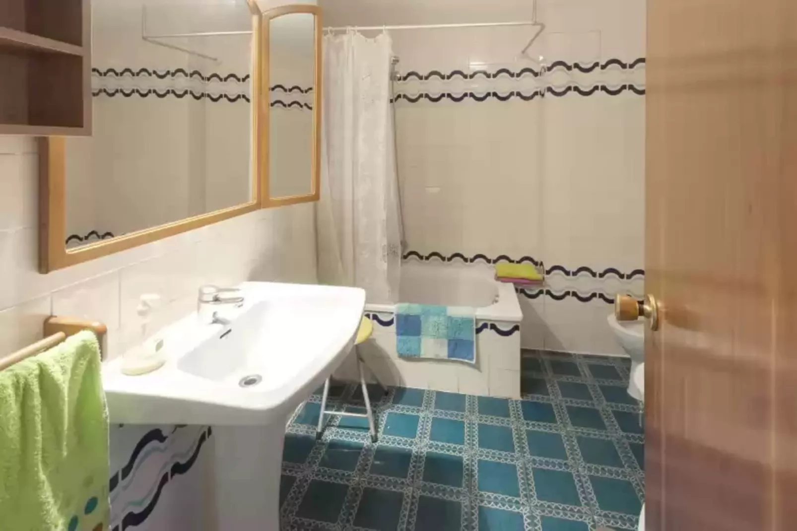 Rosmeri-Bathroom