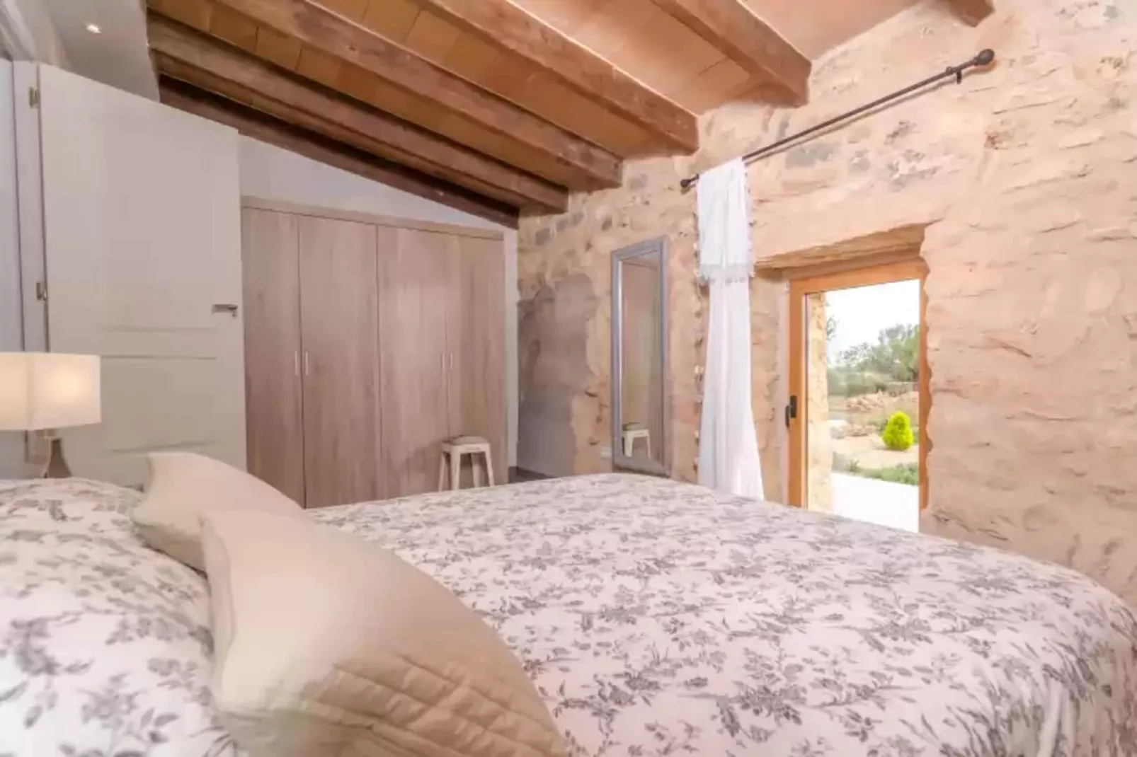 Can Xesquet (pleta Morell)-Bedroom