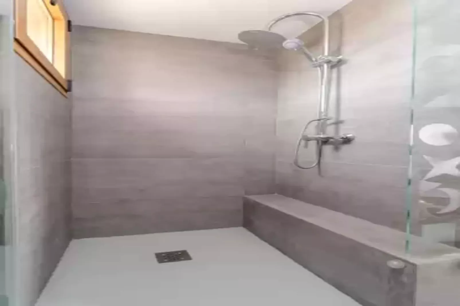 Can Xesquet (pleta Morell)-Bathroom