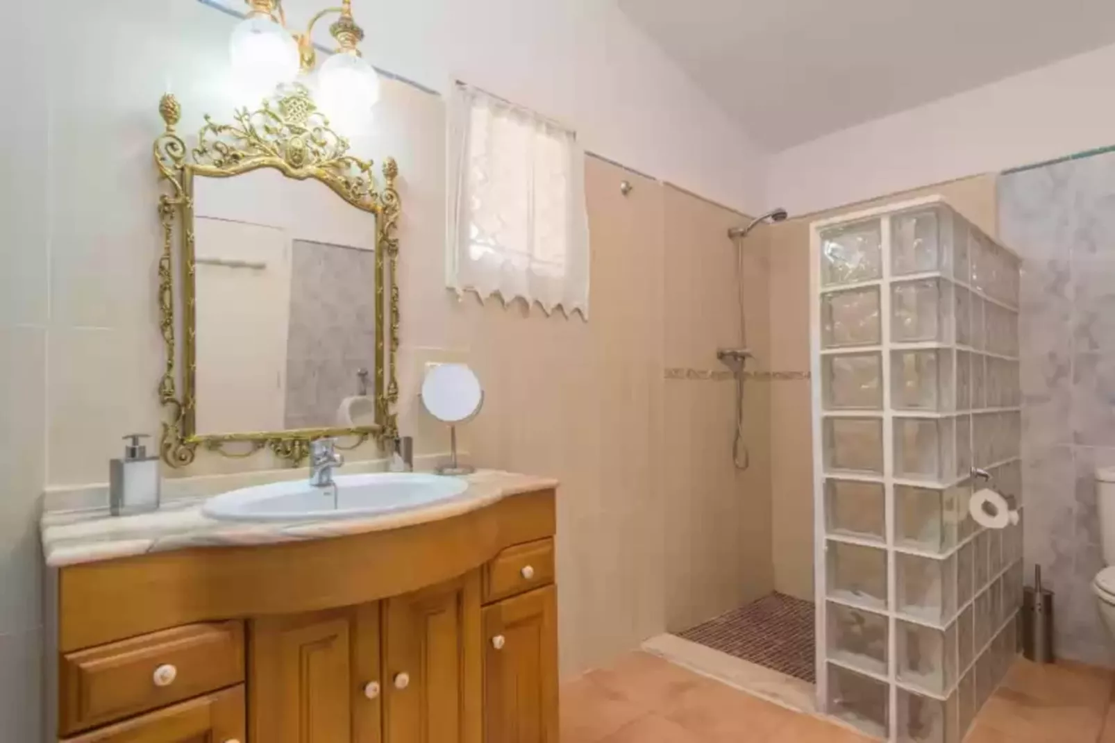 Finca Can Calisto-Bathroom
