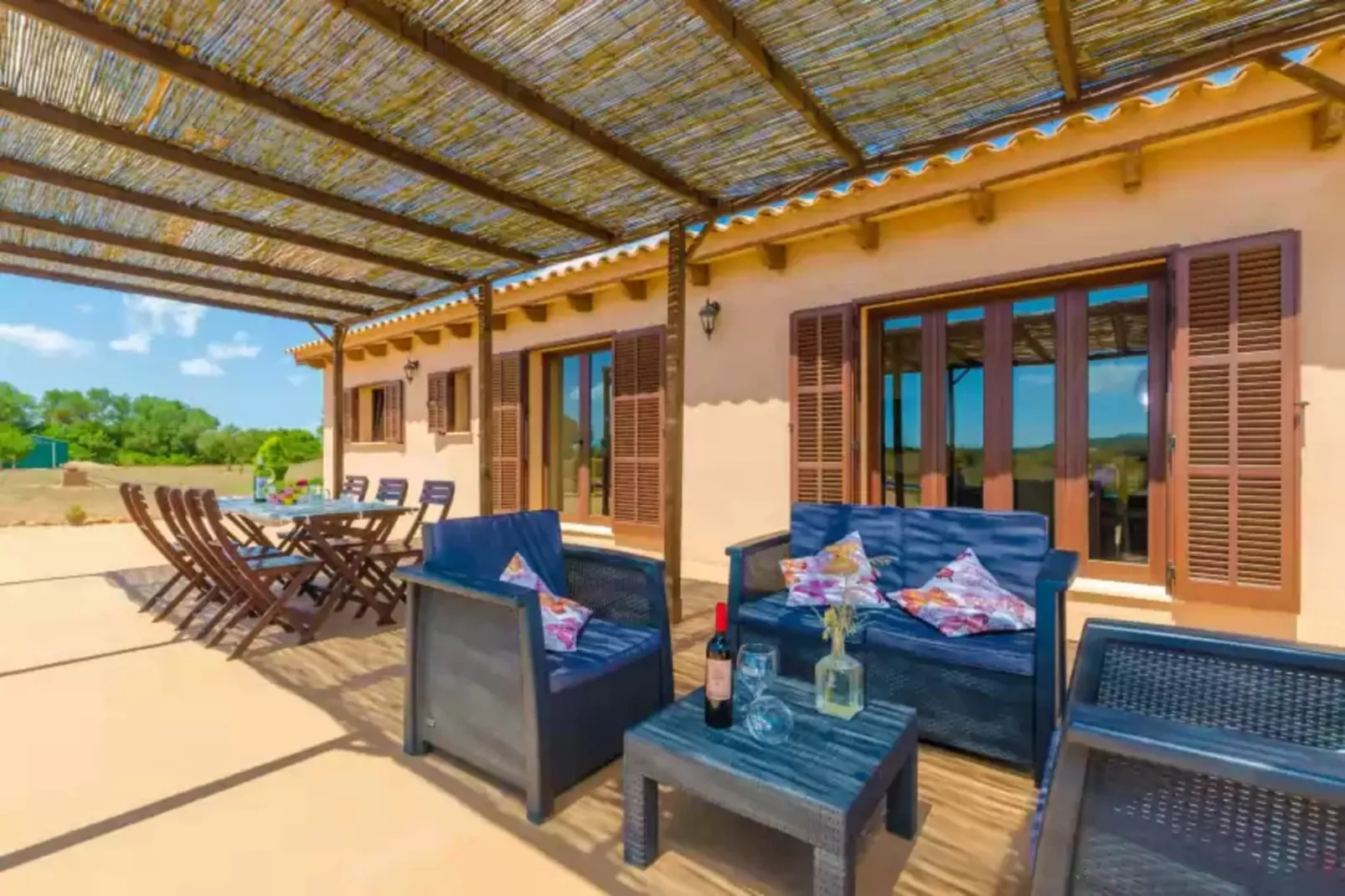 Son Fred-Terrace balcony