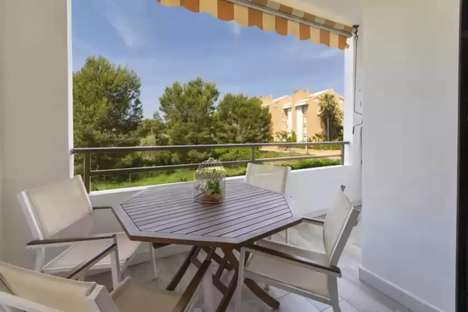 Caramelet-Terrace balcony