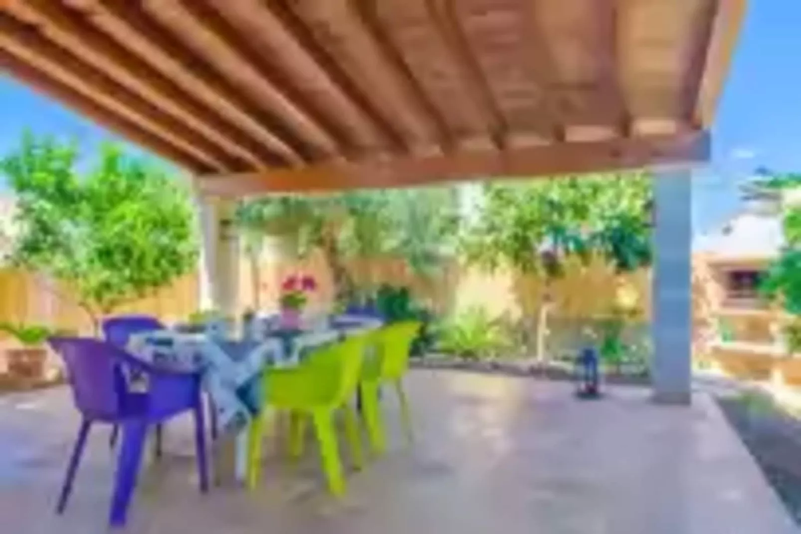 Casa Delfin-Gardens summer