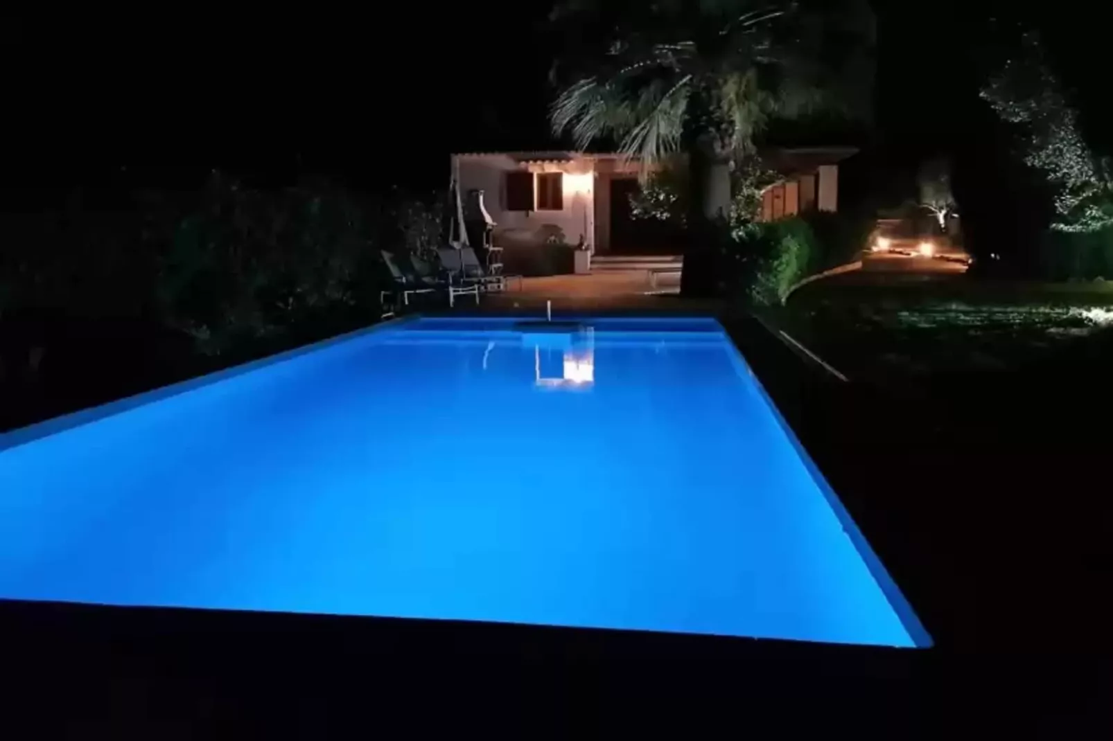 Son Segi-Pool