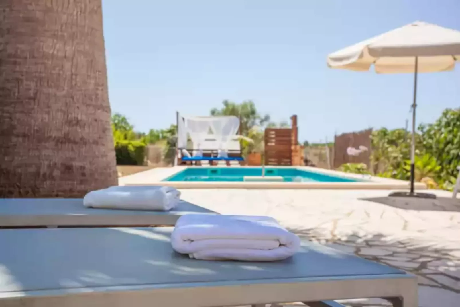 Son Segi-Pool