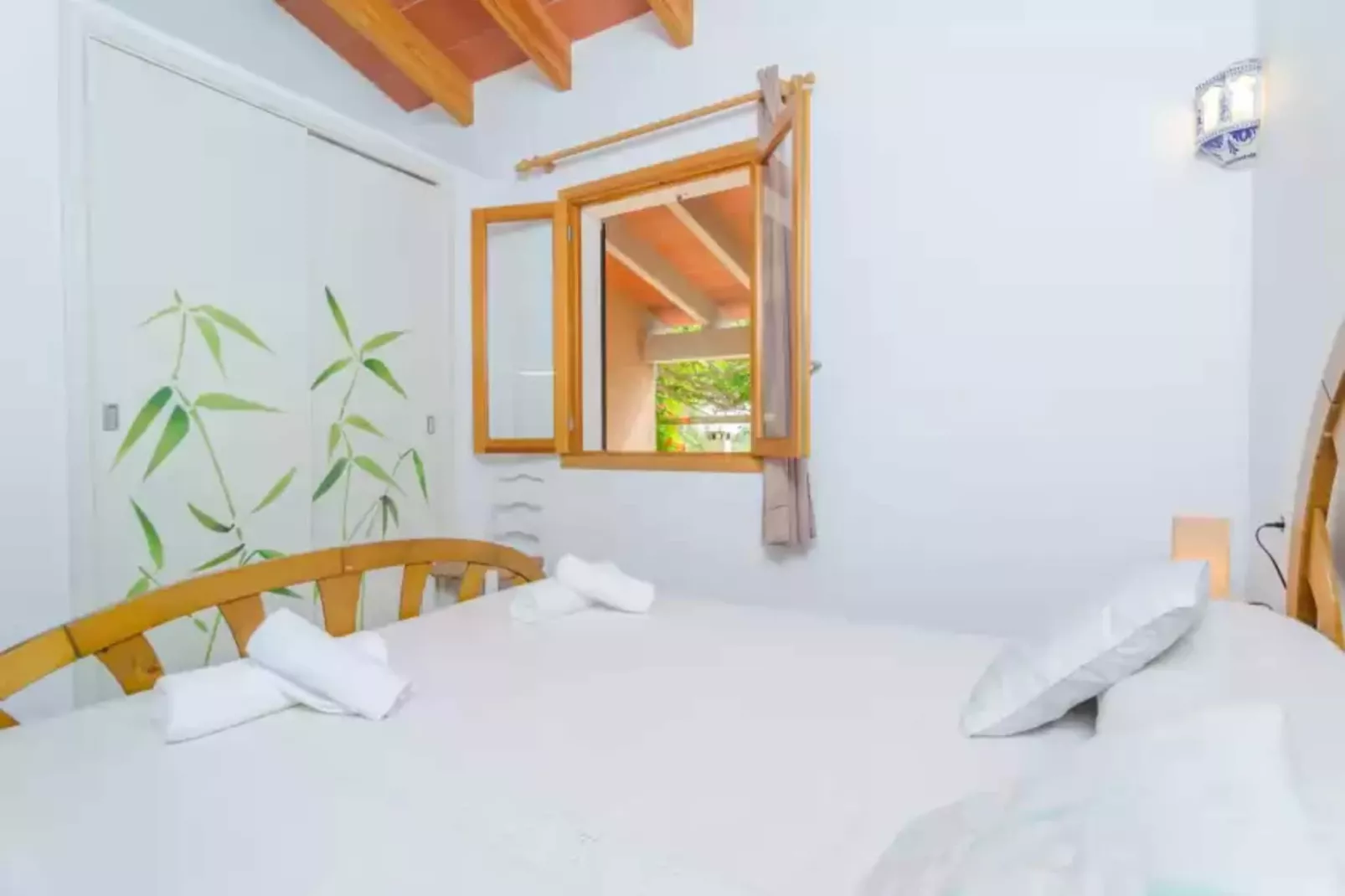 Cas General-Bedroom