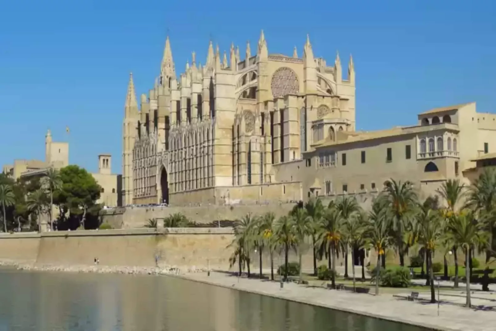 Can Romaguera-Areas summer 1km