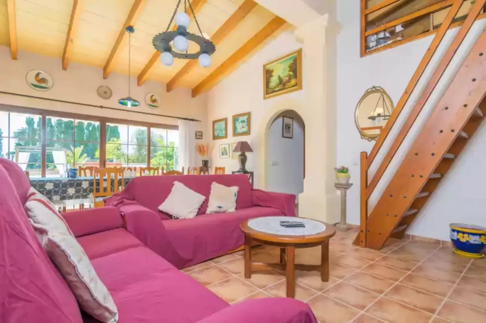 Es Blanquer De Na Fani-Living room