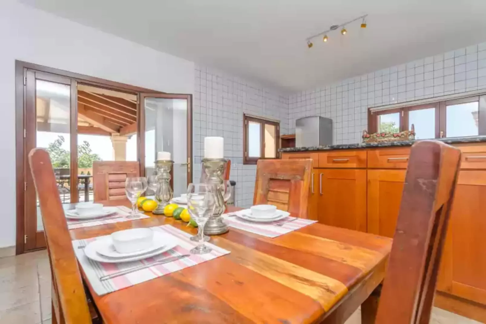 Can Teco-Dining room