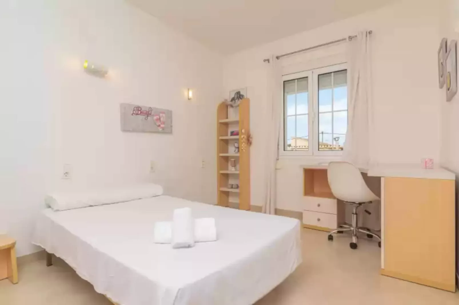 Espaiosa-Bedroom