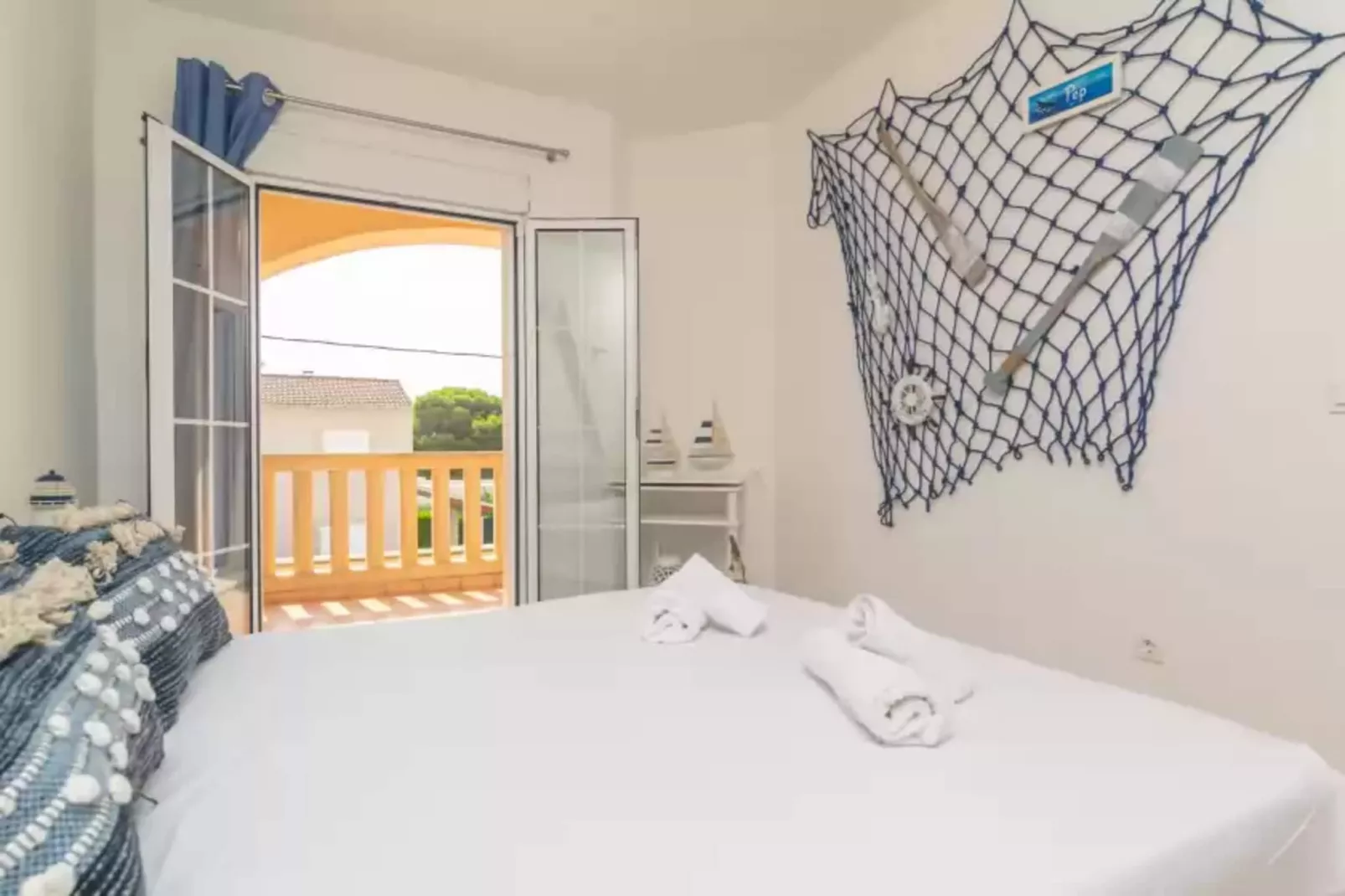Espaiosa-Bedroom