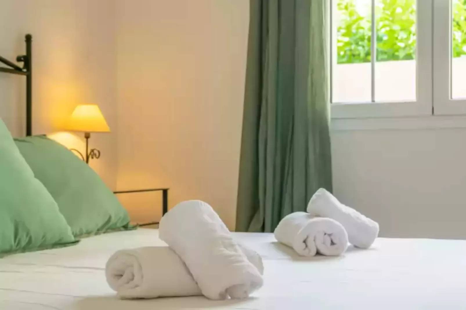 Espaiosa-Bedroom