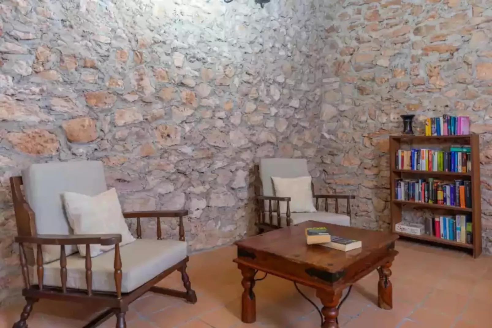 Son Obra Nou-Living room