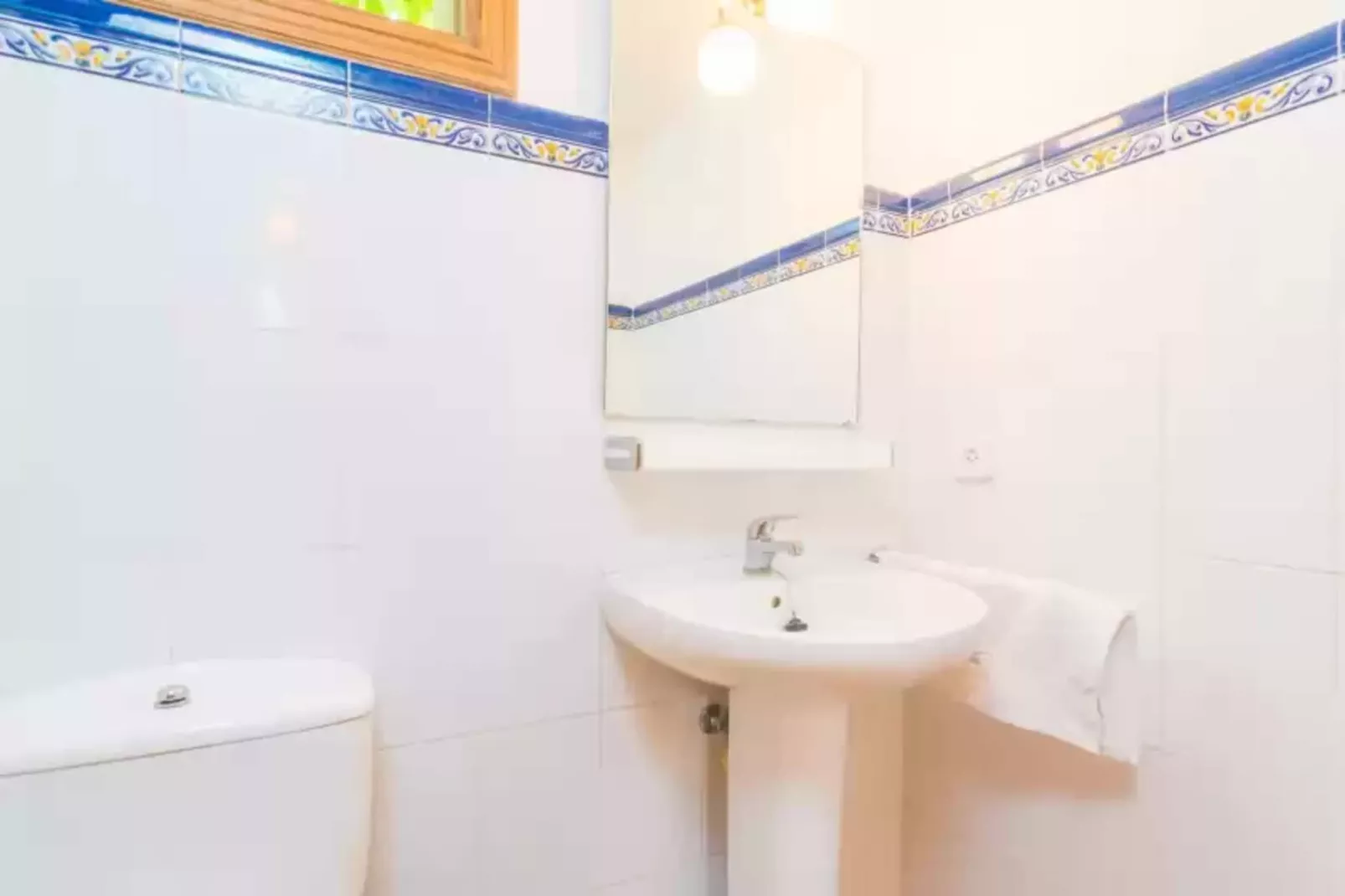 Son Obra Nou-Bathroom
