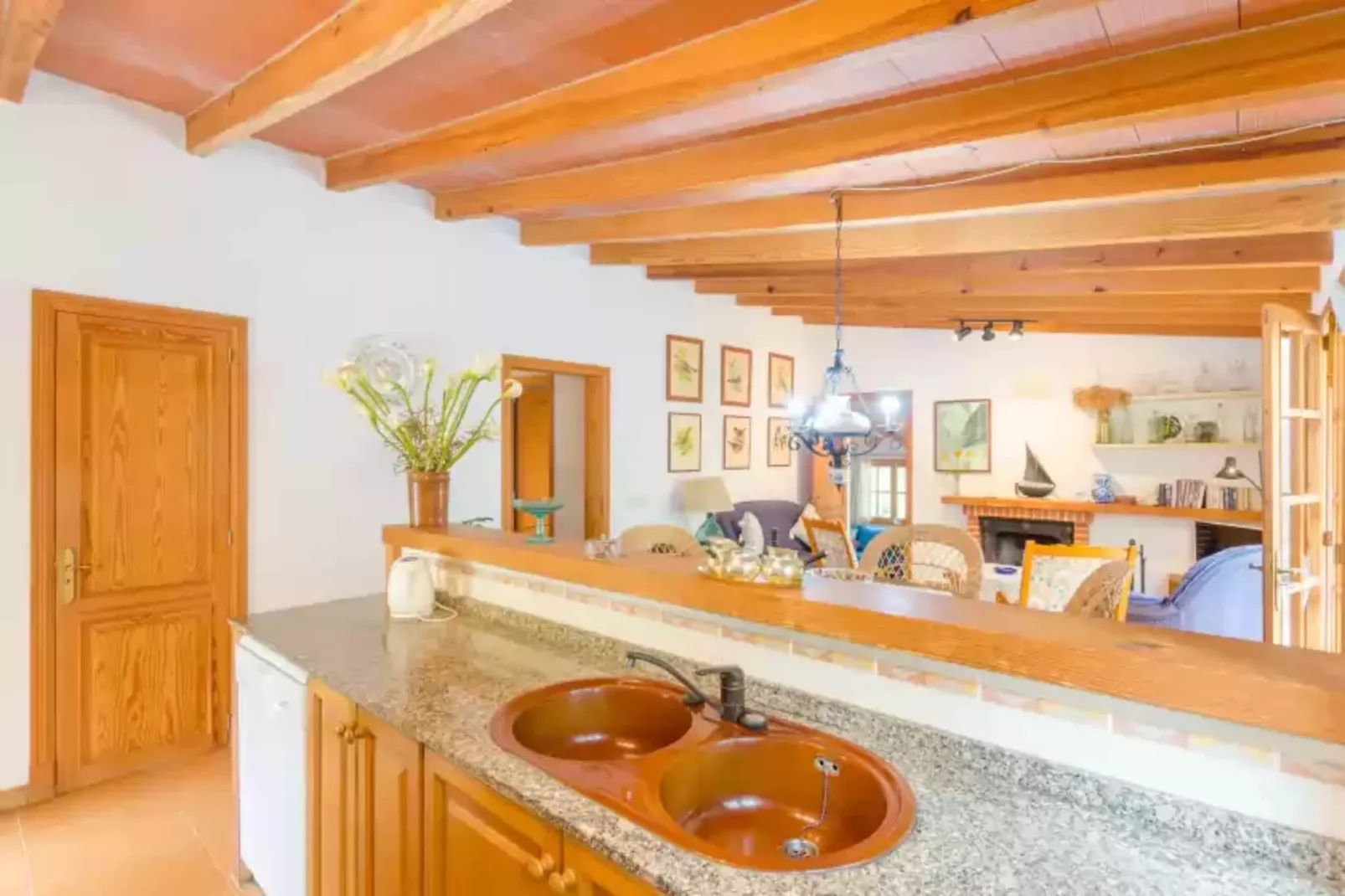Casa Mas-Living room