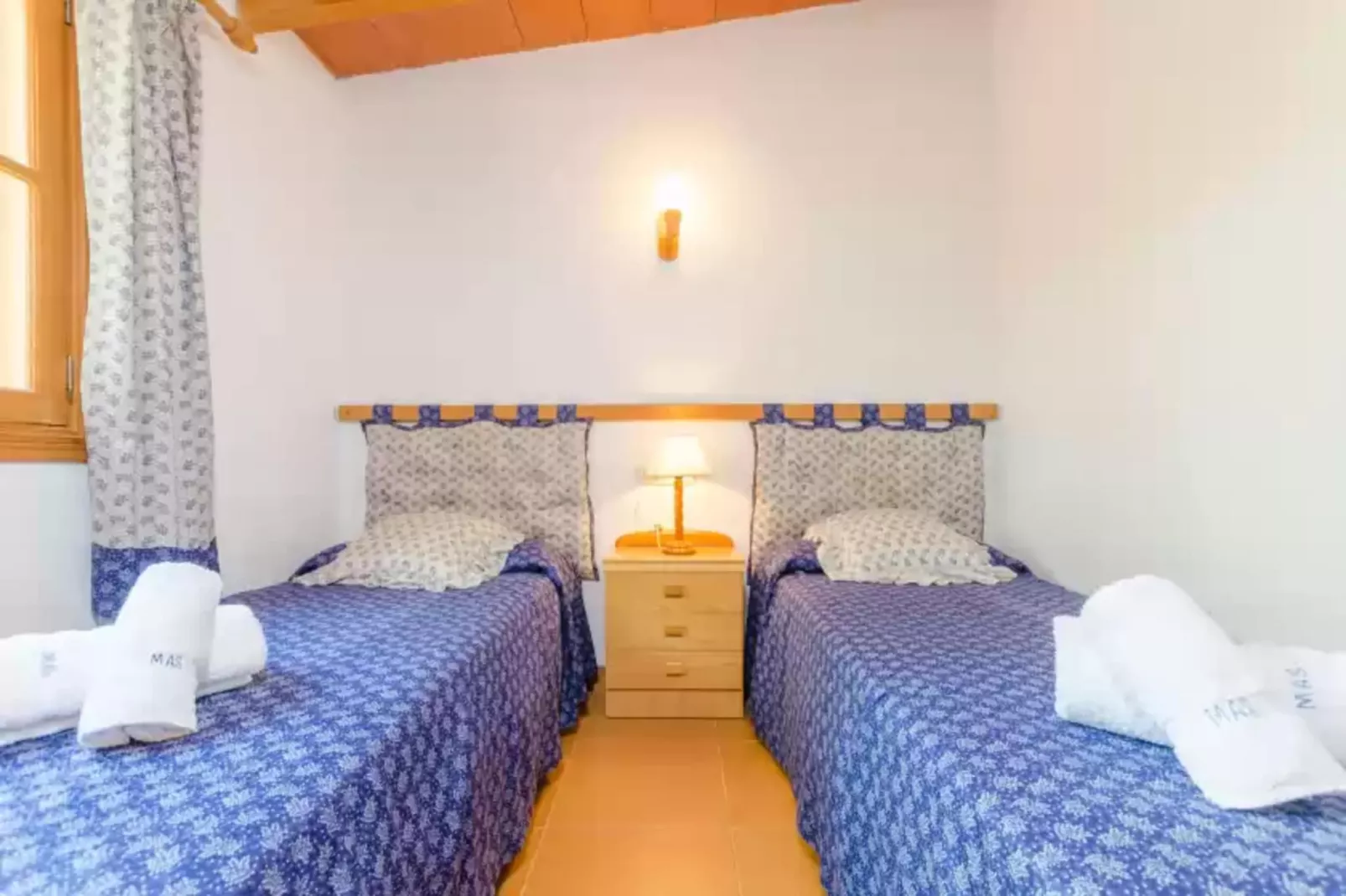 Casa Mas-Bedroom