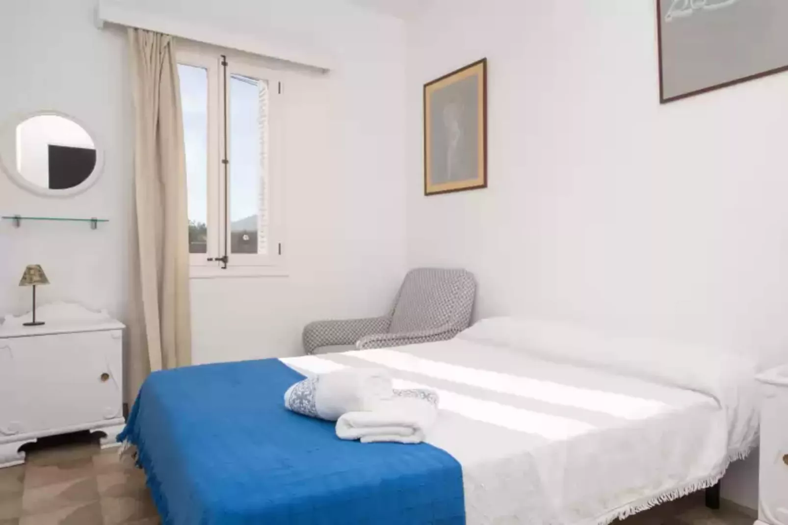 Xarus 2-Bedroom
