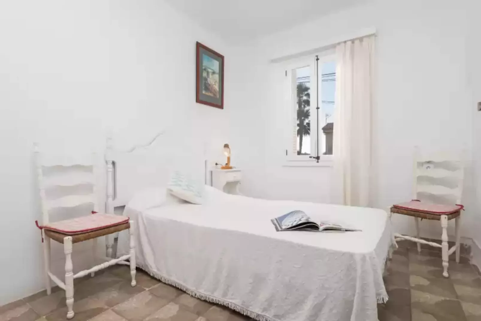 Xarus 2-Bedroom