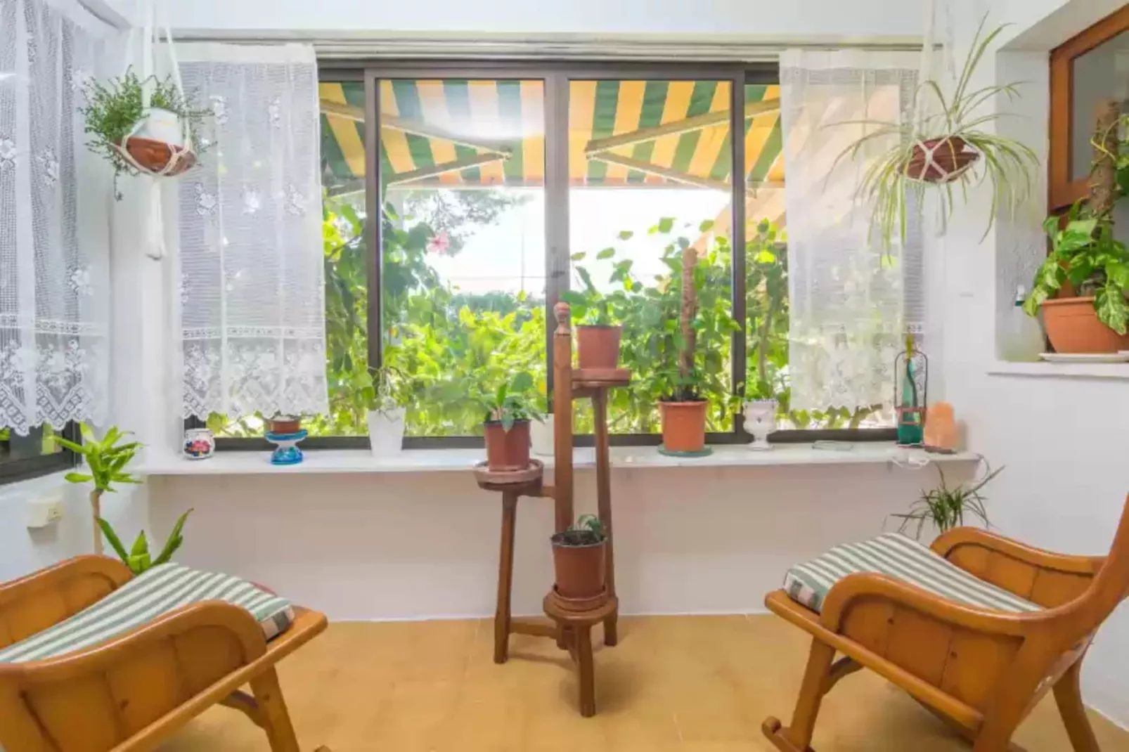 El Pradillo-Living room